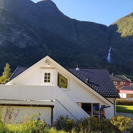 Bright And Cozy Apartment 1.5Km From City Centre Aurland Exteriér fotografie